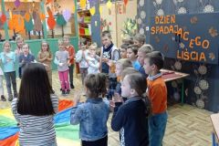 Witamy jesień - Dzień spadającego liścia