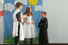 Mity na scenie