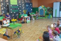 Przedstawienie teatralne "Wiosna i spółka"