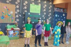 Przedstawienie teatralne "Wiosna i spółka"