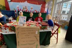 Szkolny kiermasz świąteczny