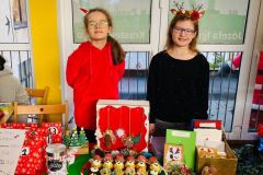 Szkolny kiermasz świąteczny