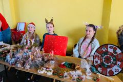 Szkolny kiermasz świąteczny