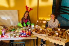 Szkolny kiermasz świąteczny