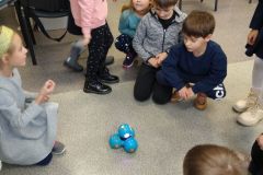 Wizyta 1b w sali informatycznej