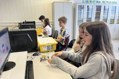 Wyścigi skoczków 8b