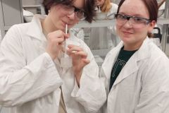 Zajecia laboratoryjne na Wydziale Chemii