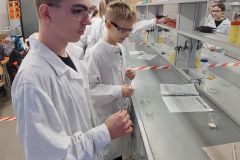 Zajecia laboratoryjne na Wydziale Chemii