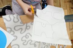 Zajęcia z szycia w klasie 3d